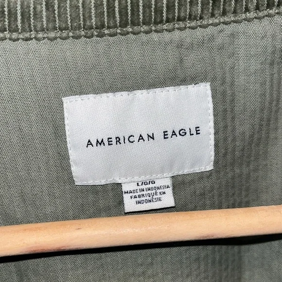 AMERICAN EAGLE CORDUROY CROPPED JACKET GREEN SIZE LARGE - Picture 2 of 5
